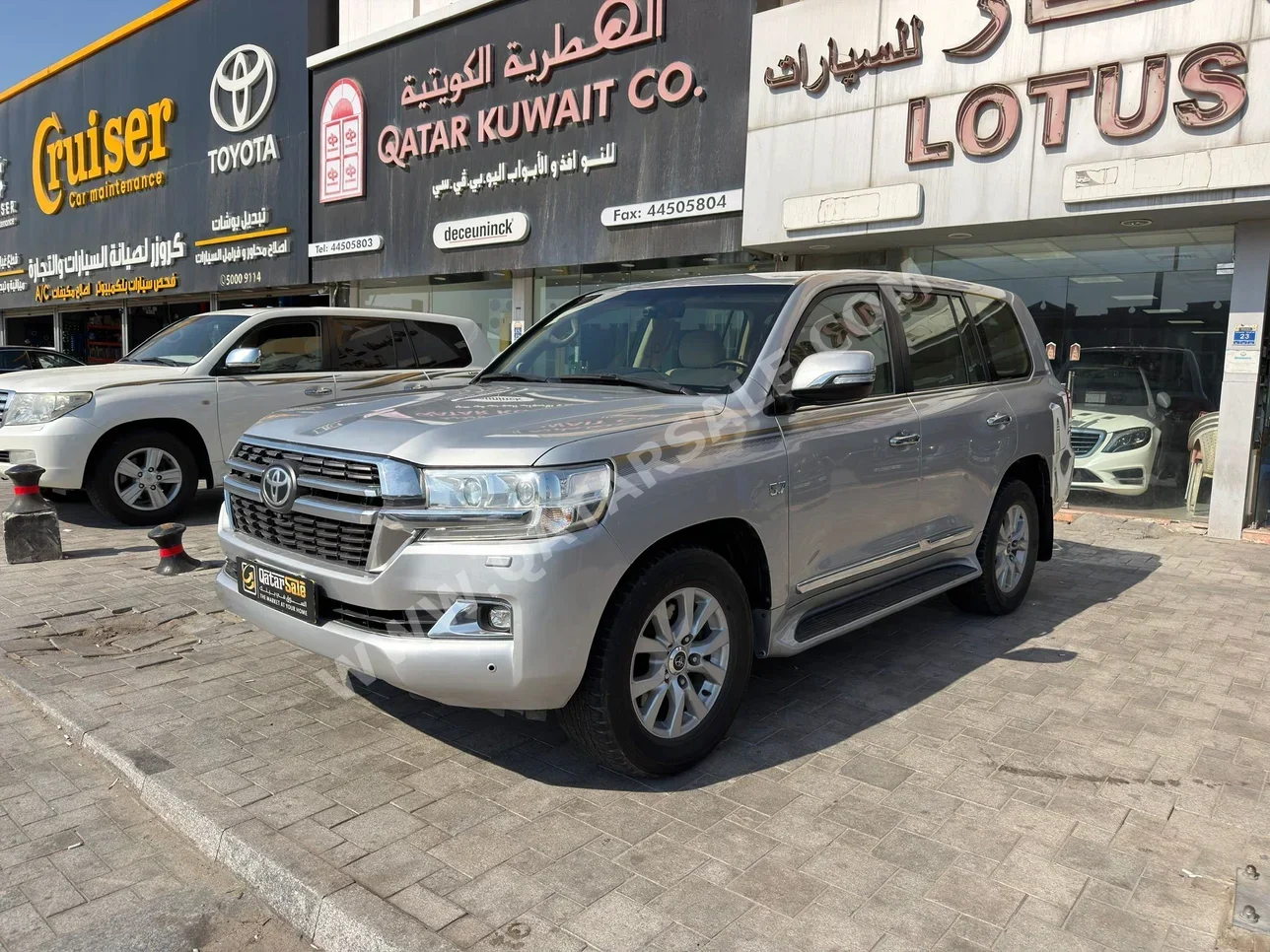 Toyota Land Cruiser VXR 2020 Automatic 300,000 Km 8 Cylinder Four Wheel Drive (4WD) SUV Silver