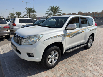 تويوتا  برادو  2010  اوتوماتيك  390,000 كم  6 سلندر  دفع رباعي  اس يو في  أبيض