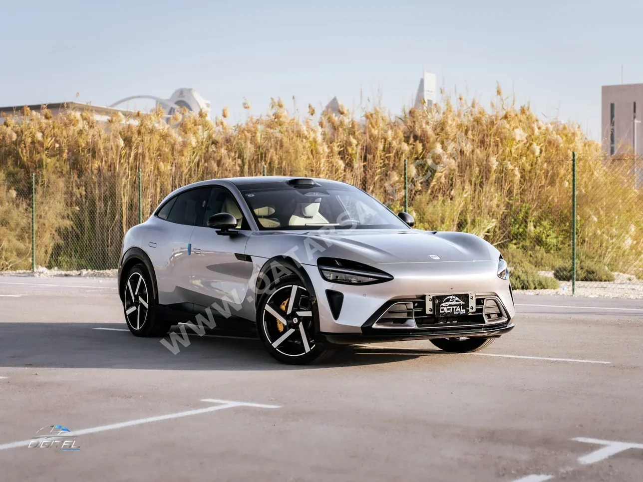 شاومي  واي يو 7  ماكس  2025  اوتوماتيك  0 كم  0 سلندر  دفع كلي مستمر  اس يو في  فضي