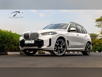 بي ام دبليو  الفئة - اكس  أكس 5 أم 40 أي  2025  اوتوماتيك  0 كم  6 سلندر  دفع كلي مستمر  اس يو في  أبيض  تحت الضمان