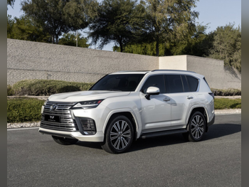لكزس  ال اكس  600 لكجري  2023  اوتوماتيك  63,000 كم  6 سلندر  دفع رباعي  اس يو في  أبيض  تحت الضمان