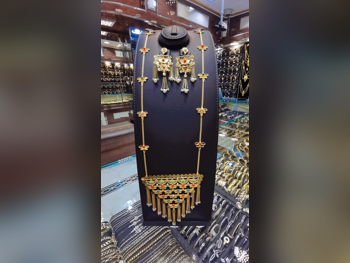 Gold Set  Bahrain  Woman  80.31 Gram  Band  Yellow Gold  21k