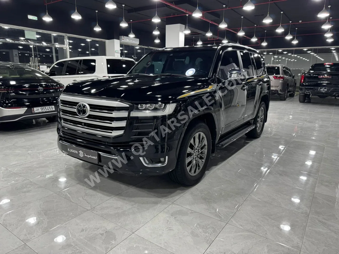 Toyota  Land Cruiser  VXR Twin Turbo  2022  Automatic  108,000 Km  6 Cylinder  Four Wheel Drive (4WD)  SUV  Black