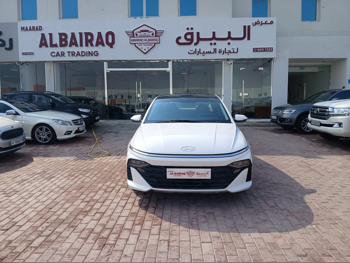 هيونداي  اكسنت  2024  اوتوماتيك  89,000 كم  4 سلندر  سحب امامي  سيدان  أبيض