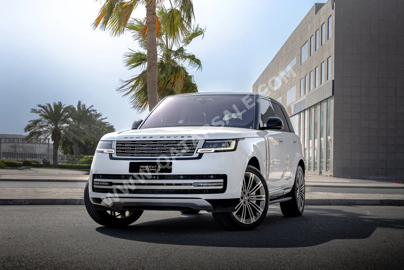 Land Rover  Range Rover  Vogue HSE  2023  Automatic  48,700 Km  8 Cylinder  Four Wheel Drive (4WD)  SUV  White  With Warranty
