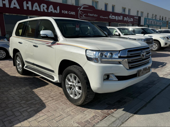 Toyota  Land Cruiser  GXR  2018  Automatic  203,000 Km  8 Cylinder  Four Wheel Drive (4WD)  SUV  White