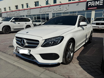Mercedes-Benz  C-Class  250  2015  Automatic  99,000 Km  4 Cylinder  Rear Wheel Drive (RWD)  Sedan  White