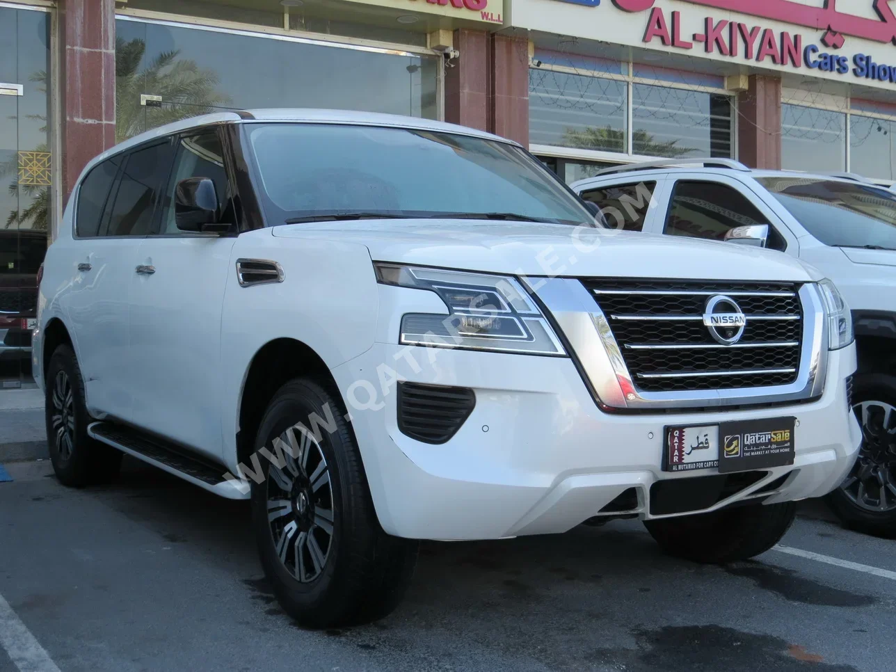 نيسان باترول أكس أي 2020 اوتوماتيك 133,000 كم 6 سلندر دفع رباعي اس يو في أبيض