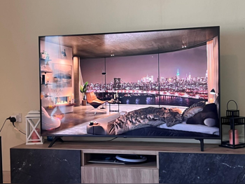 Television (TV) LG  - 65 Inch  - 4K or UHD  - With Sound System