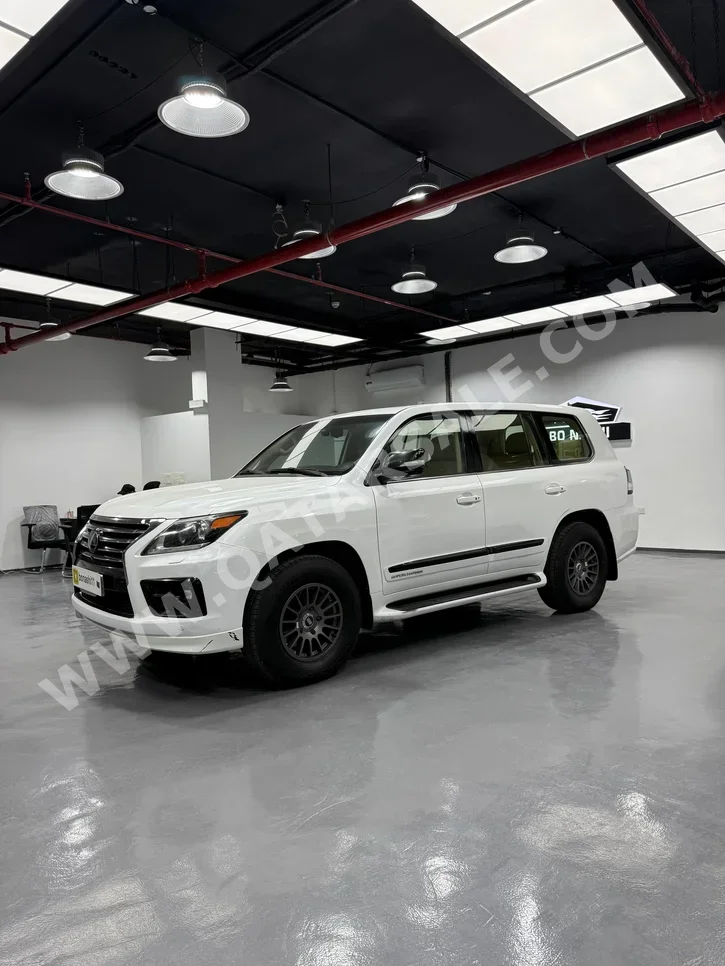 لكزس  ال اكس  570  2015  اوتوماتيك  372,000 كم  8 سلندر  دفع رباعي  اس يو في  أبيض