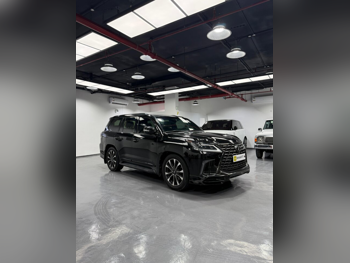 Lexus  LX  570 S  2021  Automatic  114,000 Km  8 Cylinder  Four Wheel Drive (4WD)  SUV  Black