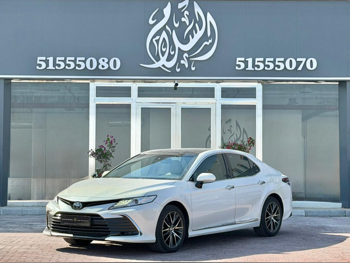 Toyota  Camry  Limited  2023  Automatic  85,000 Km  6 Cylinder  Front Wheel Drive (FWD)  Sedan  White  With Warranty