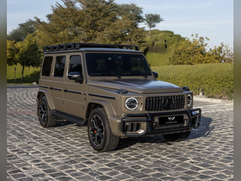 مرسيدس - بنز  جي - كلاس  63 اي ام جي  2025  اوتوماتيك  8,000 كم  8 سلندر  دفع رباعي  اس يو في  بني  تحت الضمان