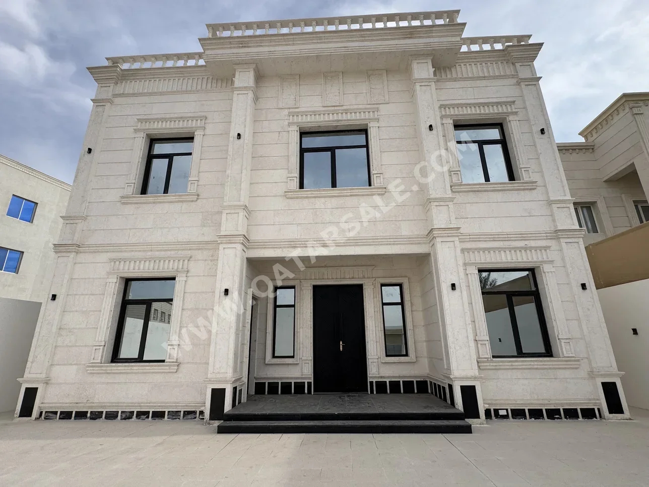 Family Residential  - Not Furnished  - Al Daayen  - Umm Qarn  - 8 Bedrooms  - Includes Water & Electricity