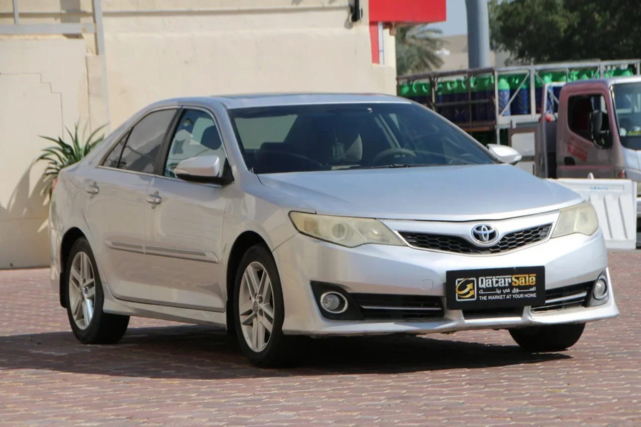 Toyota Camry GLX 2013 Automatic 124,000 Km 4 Cylinder Front Wheel Drive (FWD) Sedan Silver