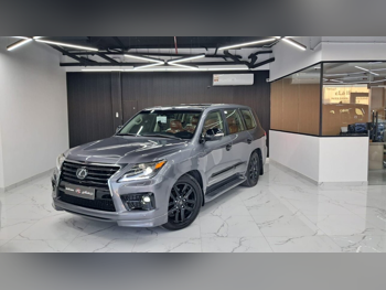 لكزس  ال اكس  570  2012  اوتوماتيك  512,000 كم  8 سلندر  دفع رباعي  اس يو في  رمادي