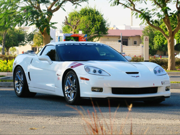 Chevrolet  Corvette  ZO6  2007  Manual  68,000 Km  8 Cylinder  Rear Wheel Drive (RWD)  Coupe / Sport  White