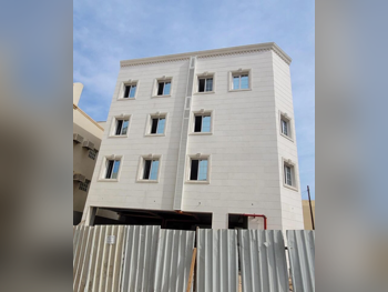 مباني ,ابراج ومجمعات - سكن عائلي  - الدوحة  - فريج بن عمران  للبيع