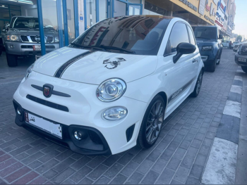 فيات  595  ابارث  2023  اوتوماتيك  15,000 كم  4 سلندر  سحب امامي  كوبيه \ سبورت  أبيض