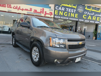 Chevrolet  Tahoe  LT  2012  Automatic  370,000 Km  8 Cylinder  Four Wheel Drive (4WD)  SUV  Gray