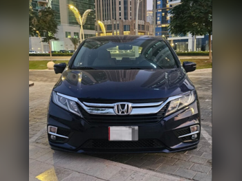 Honda  Odyssey  Touring  2020  Automatic  150,000 Km  6 Cylinder  Front Wheel Drive (FWD)  Van / Bus  Blue