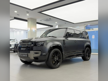 لاند روفر  ديفيندر  110 اتش اس اي  2024  اوتوماتيك  26,000 كم  6 سلندر  دفع رباعي  اس يو في  أسود  تحت الضمان