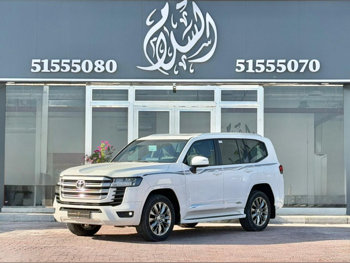 Toyota  Land Cruiser  GXR Twin Turbo  2024  Automatic  52,000 Km  6 Cylinder  Four Wheel Drive (4WD)  SUV  White  With Warranty
