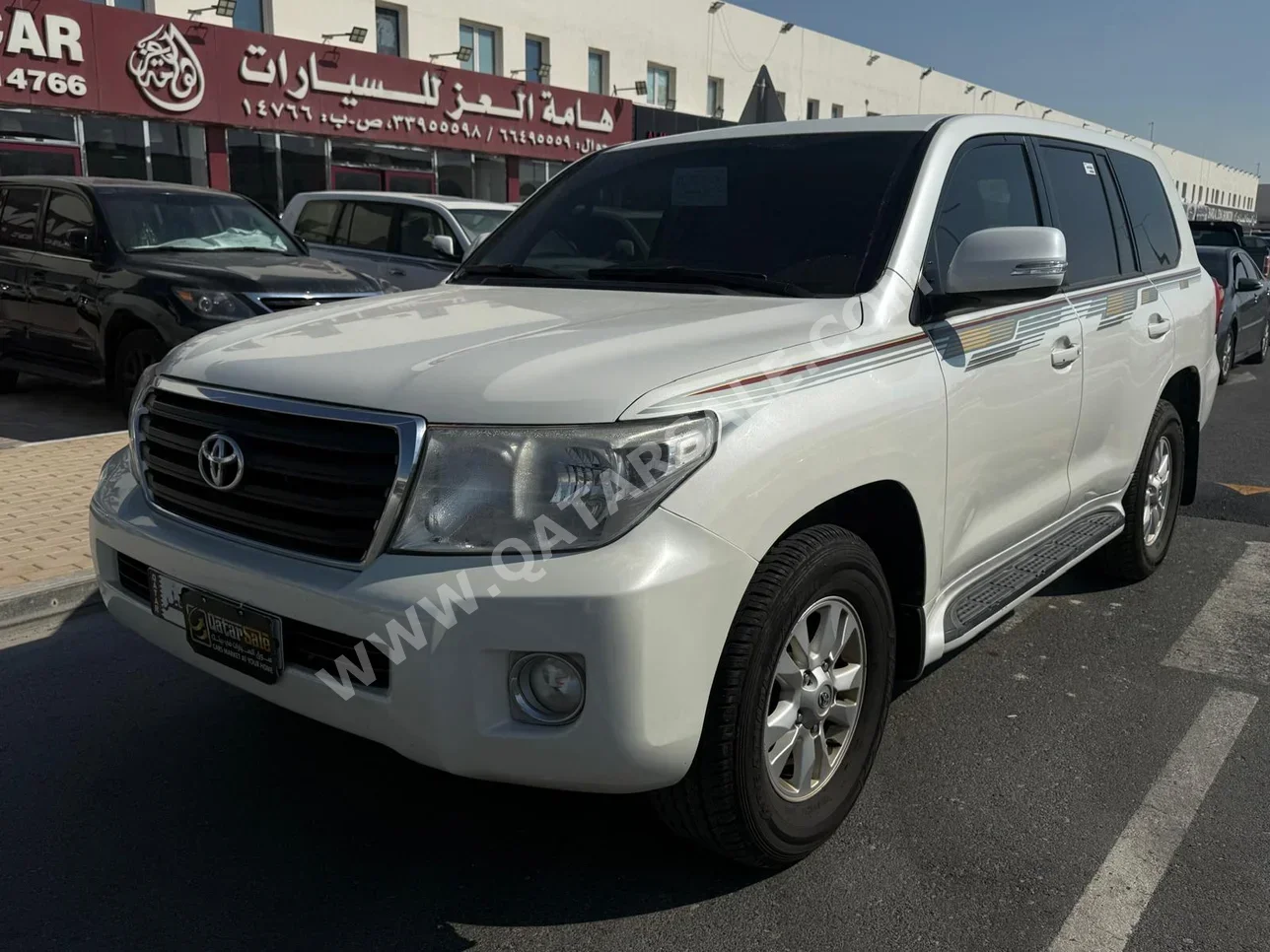 تويوتا  لاند كروزر  جي اكس  2012  اوتوماتيك  308,000 كم  6 سلندر  دفع رباعي  اس يو في  أبيض