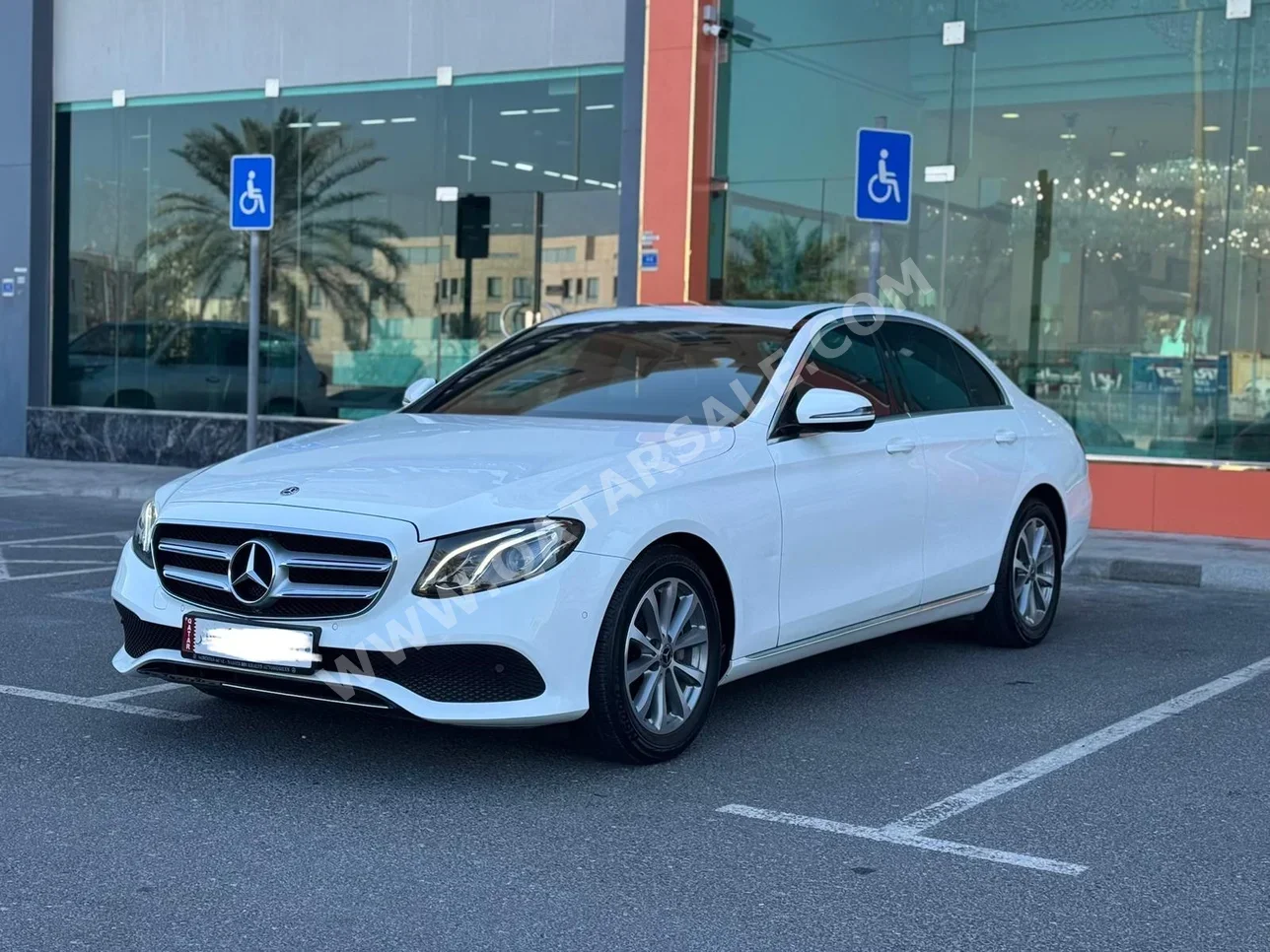 Mercedes-Benz  E-Class  200  2019  Automatic  40,000 Km  4 Cylinder  Rear Wheel Drive (RWD)  Sedan  White