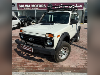 Lada  Niva  2016  Manual  400 Km  4 Cylinder  Four Wheel Drive (4WD)  SUV  White