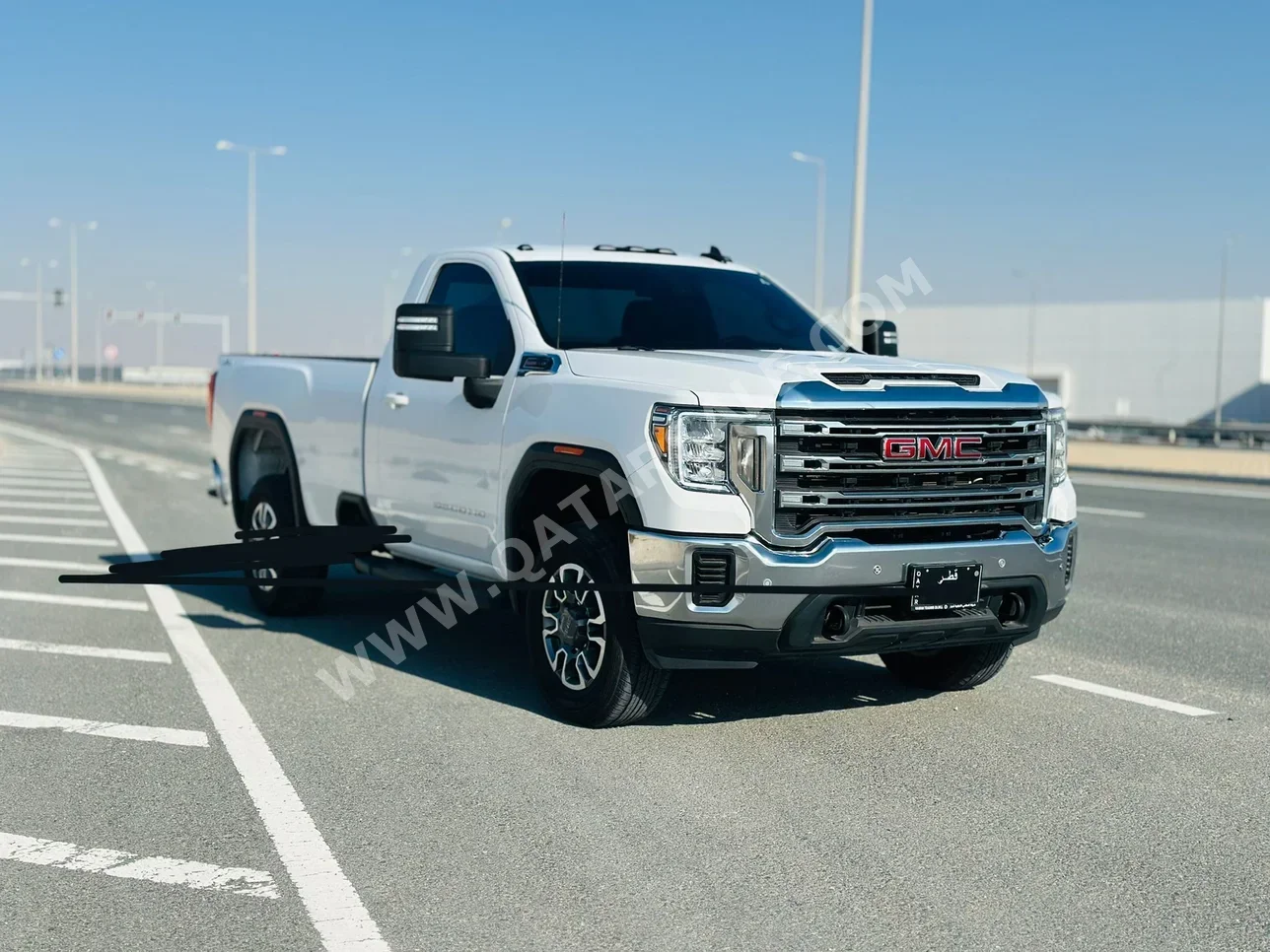 جي ام سي  سييرا  2500 HD  2022  اوتوماتيك  103,000 كم  8 سلندر  دفع رباعي  بيكب  أبيض