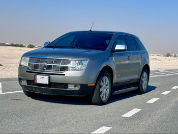 Lincoln  MKX  2008  Automatic  89,000 Km  6 Cylinder  Four Wheel Drive (4WD)  SUV  Gray