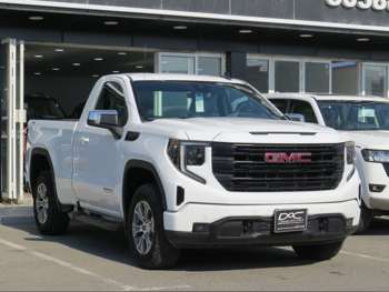 جي ام سي  سييرا  اليفيشن  2024  اوتوماتيك  13,000 كم  8 سلندر  دفع رباعي  بيكب  أبيض  تحت الضمان