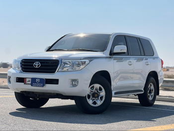 Toyota  Land Cruiser  G  2015  Automatic  297,000 Km  6 Cylinder  Four Wheel Drive (4WD)  SUV  White