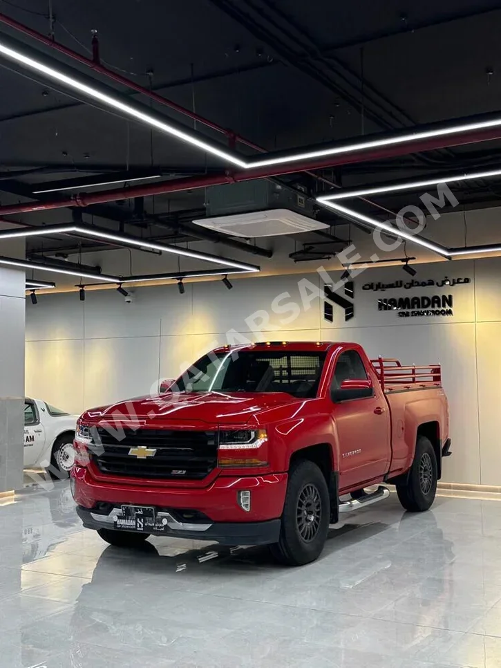 شفروليه  سلفرادو  ال تي  2017  اوتوماتيك  173,000 كم  8 سلندر  دفع رباعي  بيكب  أحمر