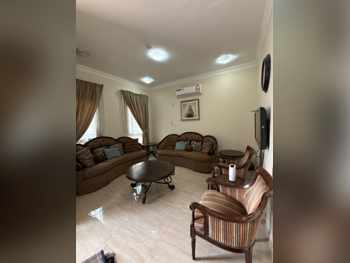 الأرائك والكنب والكراسي مايداس - قماش - أخضر - مع طاولة وطاولات جانبية