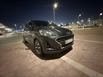 هيونداي  اي  10  2022  اوتوماتيك  112,000 كم  4 سلندر  سحب امامي  هاتشباك  رمادي غامق