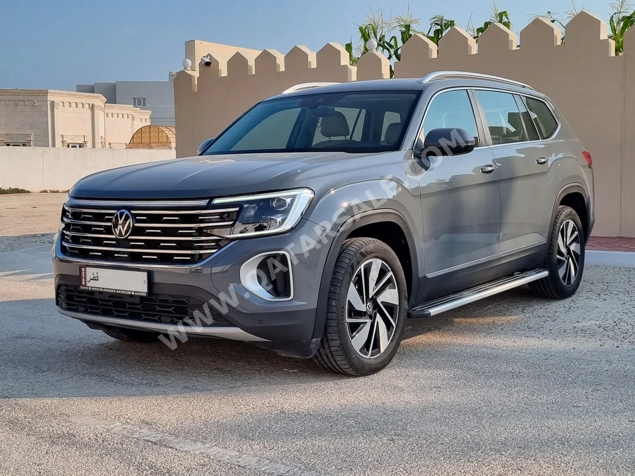 Volkswagen Teramont 2024 Automatic 42,000 Km 4 Cylinder Four Wheel Drive (4WD) SUV Gray With Warranty