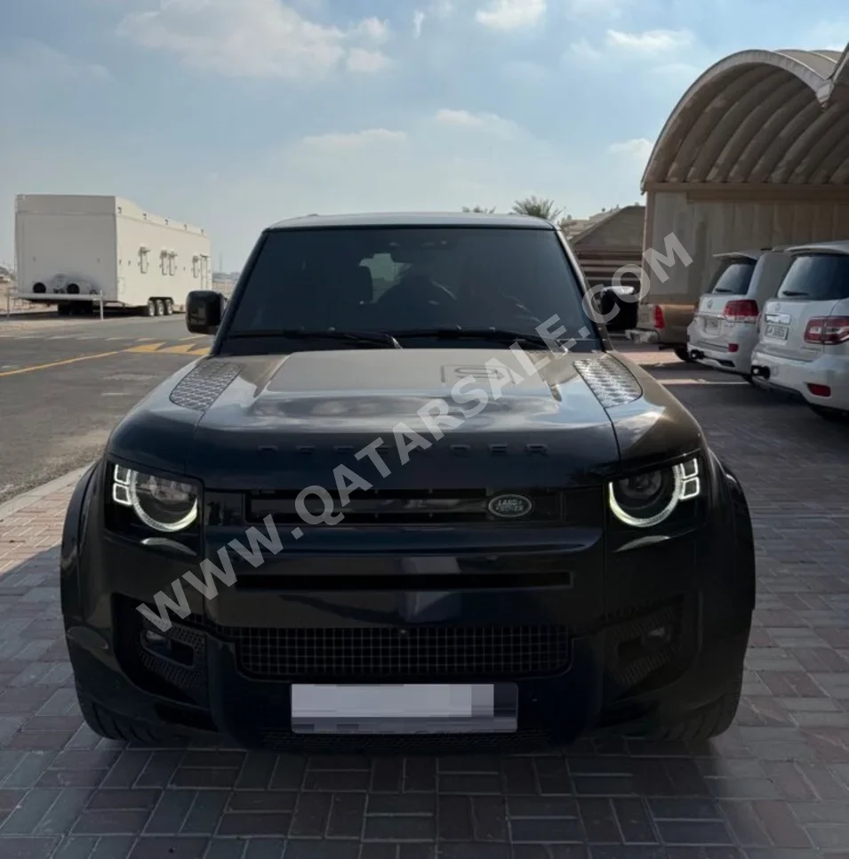 لاند روفر  ديفيندر  110 اتش اس اي  2023  اوتوماتيك  48,500 كم  6 سلندر  دفع رباعي  اس يو في  أسود  تحت الضمان