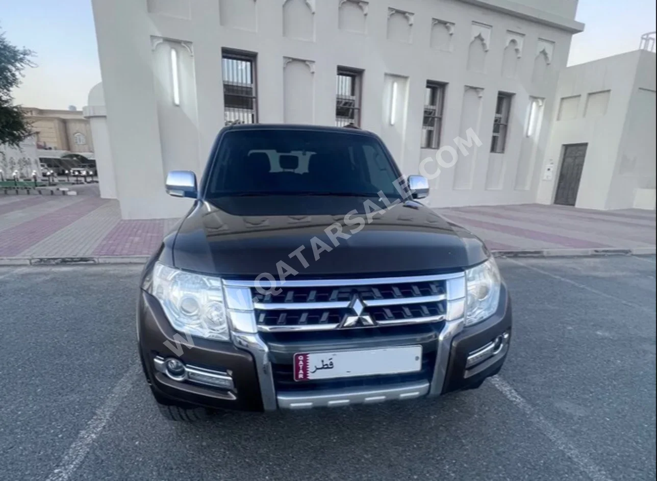 ميتسوبيشي باجيرو GLS 2020 اوتوماتيك 155,000 كم 6 سلندر دفع رباعي اس يو في بني