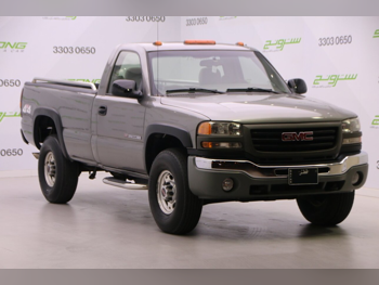 جي ام سي  سييرا  2500 HD  2007  عادي  137,000 كم  8 سلندر  دفع رباعي  بيكب  رمادي