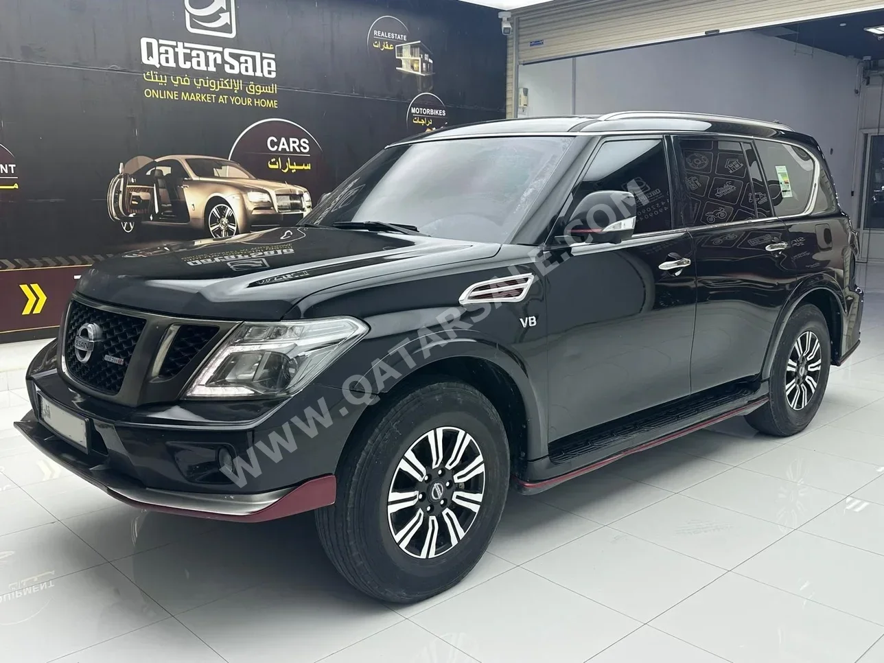 نيسان باترول نسمو 2017 اوتوماتيك 246,000 كم 8 سلندر دفع رباعي اس يو في أسود