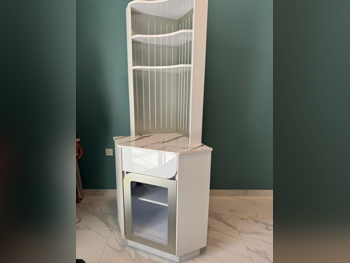 Tables & Sideboards Console Table  - Homes r Us  - White