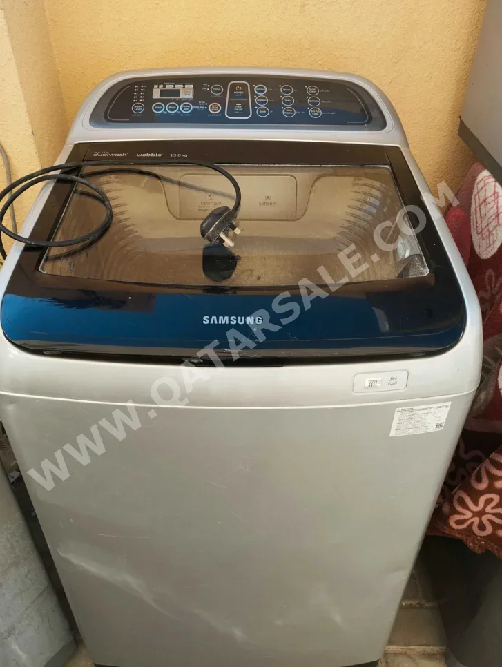 غسالة ملابس & الكل في واحد سامسونج \  غسالة تحميل علوي  فضة