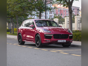 Porsche  Cayenne  GTS  2016  Automatic  102,000 Km  8 Cylinder  Four Wheel Drive (4WD)  SUV  Red