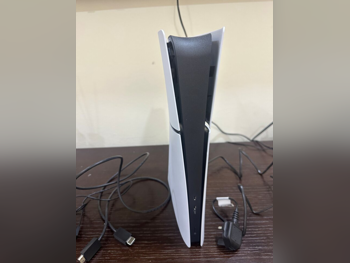 اجهزة العاب الفديو - سوني - بلاي ستيشن 5 ديجيتل - 825 جيجابايت -تشمل أجهز تحكم: 1