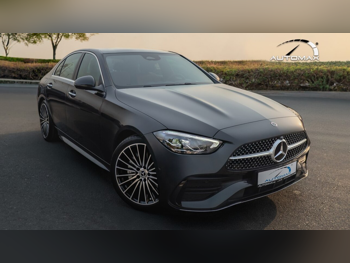 مرسيدس - بنز  سي - كلاس  200 اي ام جي  2026  اوتوماتيك  0 كم  4 سلندر  دفع خلفي  سيدان  رمادي  تحت الضمان