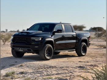 دودج  رام  تي أر إكس  2023  اوتوماتيك  35,000 كم  8 سلندر  دفع رباعي  بيكب  أسود