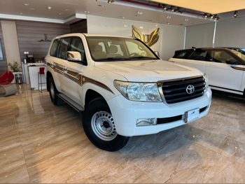 Toyota  Land Cruiser  GXR  2008  Automatic  147,000 Km  8 Cylinder  Four Wheel Drive (4WD)  SUV  White