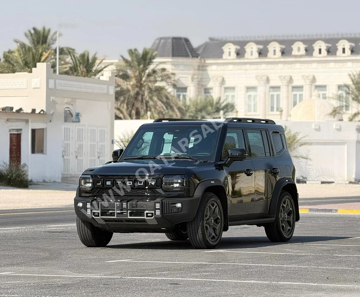 جيتور  تي 2  لكجري بلس  2026  اوتوماتيك  1,000 كم  4 سلندر  دفع كلي مستمر  اس يو في  أسود  تحت الضمان